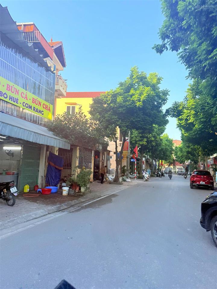 Bán lô đất 140m2 gần trường chu văn an lê quý đôn vinhomes long biên và đô thị việt hưng