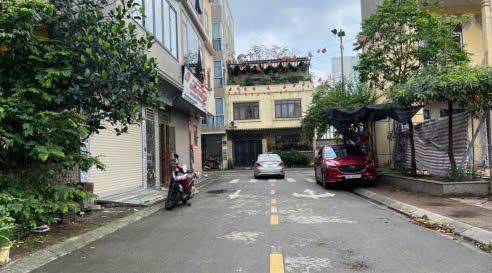 Bán lô đất 140m2 gần trường chu văn an lê quý đôn vinhomes long biên và đô thị việt hưng