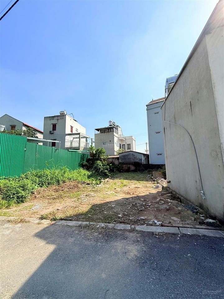 Bán lô đất 140m2 gần trường chu văn an lê quý đôn vinhomes long biên và đô thị việt hưng