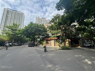 Bán bt lô góc đẳng cấp ở thành phố giao lưu, view hồ, vị trí đắc địa đón quy hoạch, 170m2