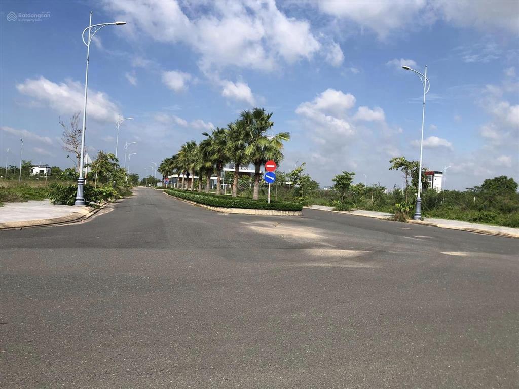 Thanh lý nền 100m2 5x20 biên hòa new city giá chỉ 1,6 tỷ bao thuế phí,sổ sẵn,ngân hàng cho vay 80%