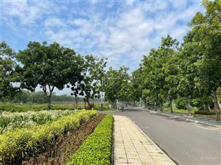 Chính chủ bán nền biệt thự sân golf long thành cực đẹp, giá chỉ 13 triệu/m2 bao thuế phí, có sổ sẵn