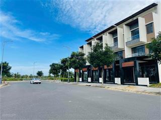Bán nền góc hai mặt tiền biên hòa new city,mặt tiền đường lớn, giá chỉ 20,5 triệu/m2 bao phí,sổ sẵn