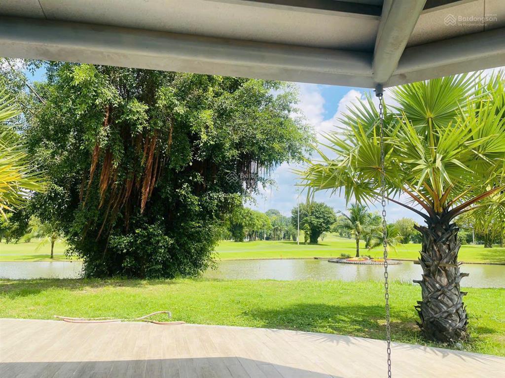 Nền biệt thự view kênh khu trung tâm phú gia dt 240m2 giá chỉ 4,6 tỷ bao hết thuế phí, có sổ sẵn