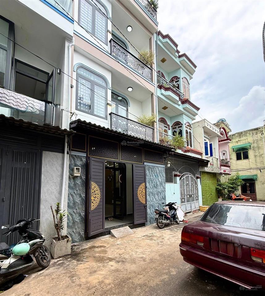 Siêu phẩm nhà phố bề ngang 5m ngay đặng minh khiêm, q11  65m2. 1 trệt 2 lầu. đường 6m