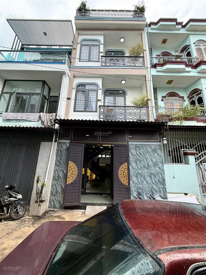 Siêu phẩm nhà phố bề ngang 5m ngay đặng minh khiêm, q11  65m2. 1 trệt 2 lầu. đường 6m