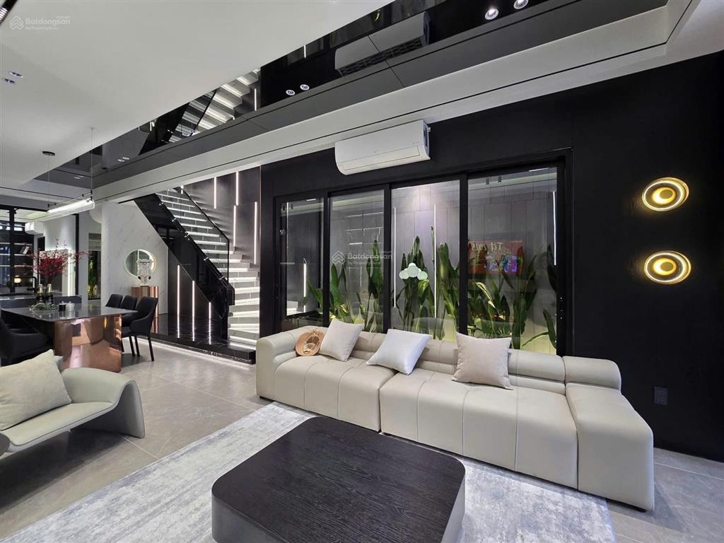 Cách park mall chỉ 1 phút nằm ngay phạm thị tánh, q8, 108m2, đường 8m xe hơi tận cửa