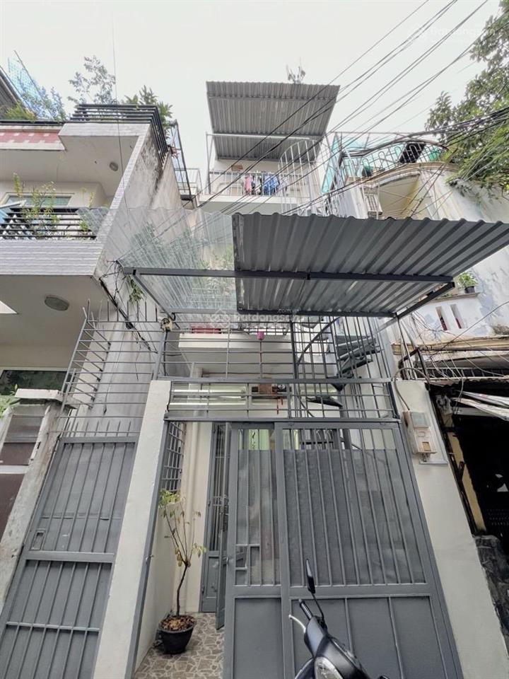 Bán nhà 100tr/m2 gần chợ bà chiểu, 9 phòng cho thuê, dòng tiền cao. nở hậu 9m