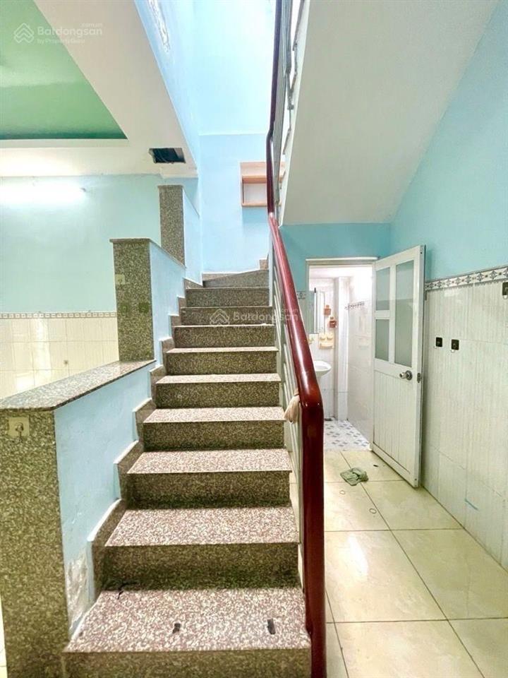 Bùi đình tuý  bình thạnh, 4,5x10 chỉ nhỉnh 6tỷ , 2 phòng ngủ  sơn mới ở được ngay