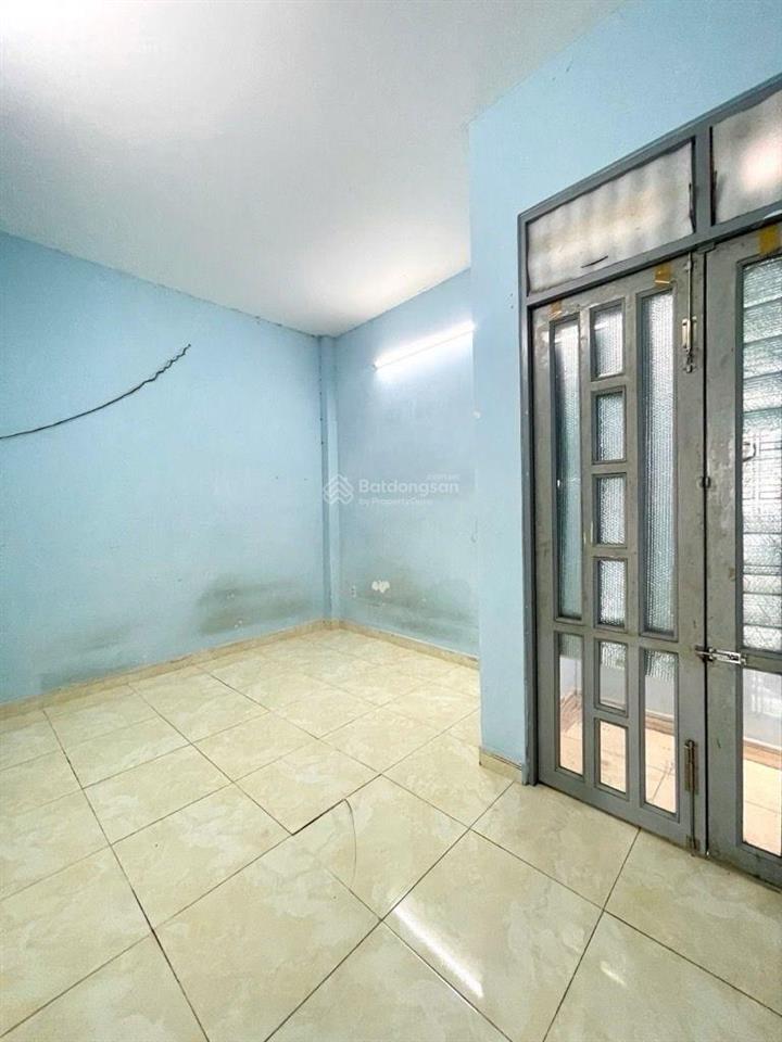 Bùi đình tuý  bình thạnh, 4,5x10 chỉ nhỉnh 6tỷ , 2 phòng ngủ  sơn mới ở được ngay