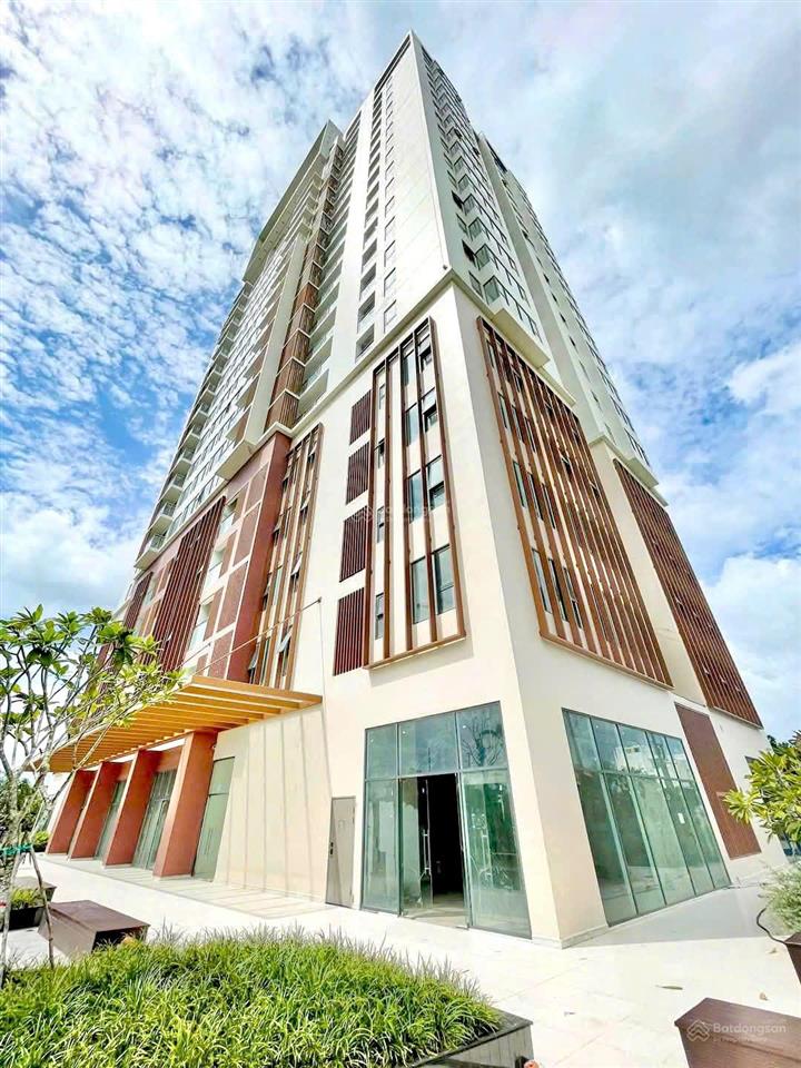 Bán căn hộ tầng cao  3pn, 3wc  diện tích 137m2  view đẹp toàn cảnh  ascent lakeside, q7