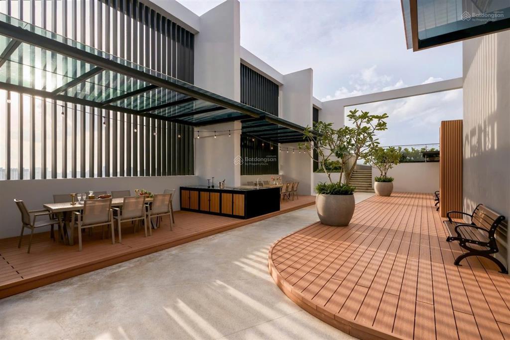 Căn hộ tầng cao  3pn,2wc  diện tích 152m2  view landmark  ascent lakeside, q7.