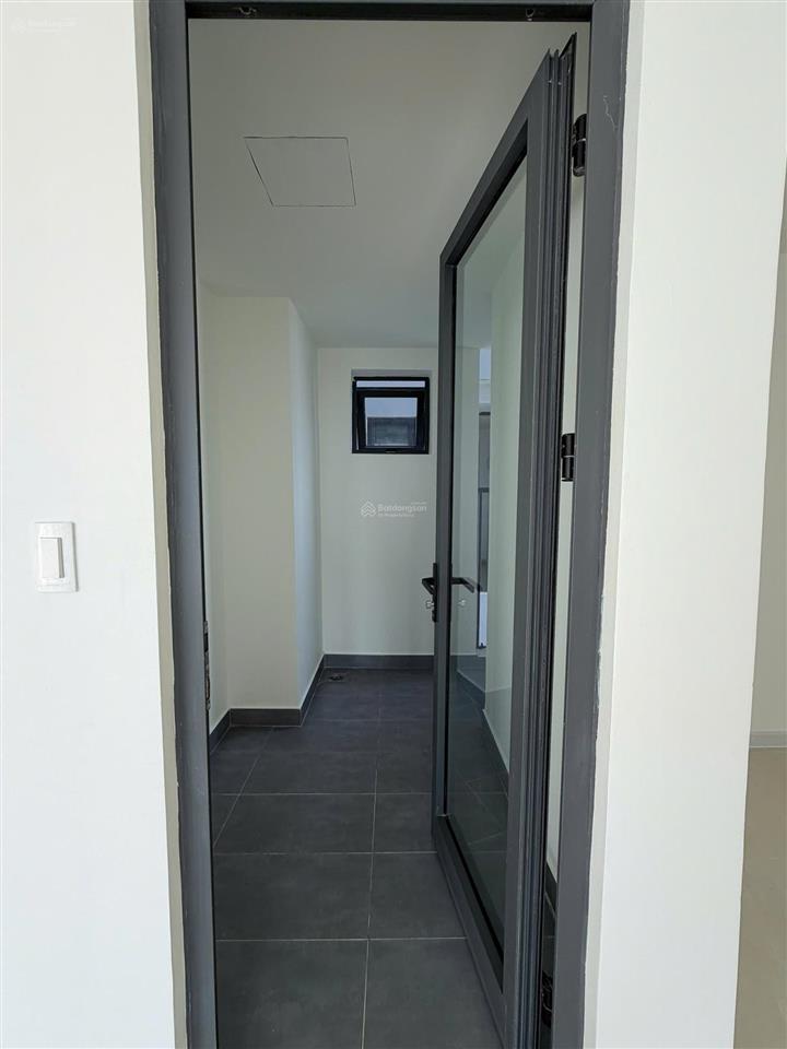 Căn hộ tầng cao  3pn,2wc  diện tích 152m2  view landmark  ascent lakeside, q7.