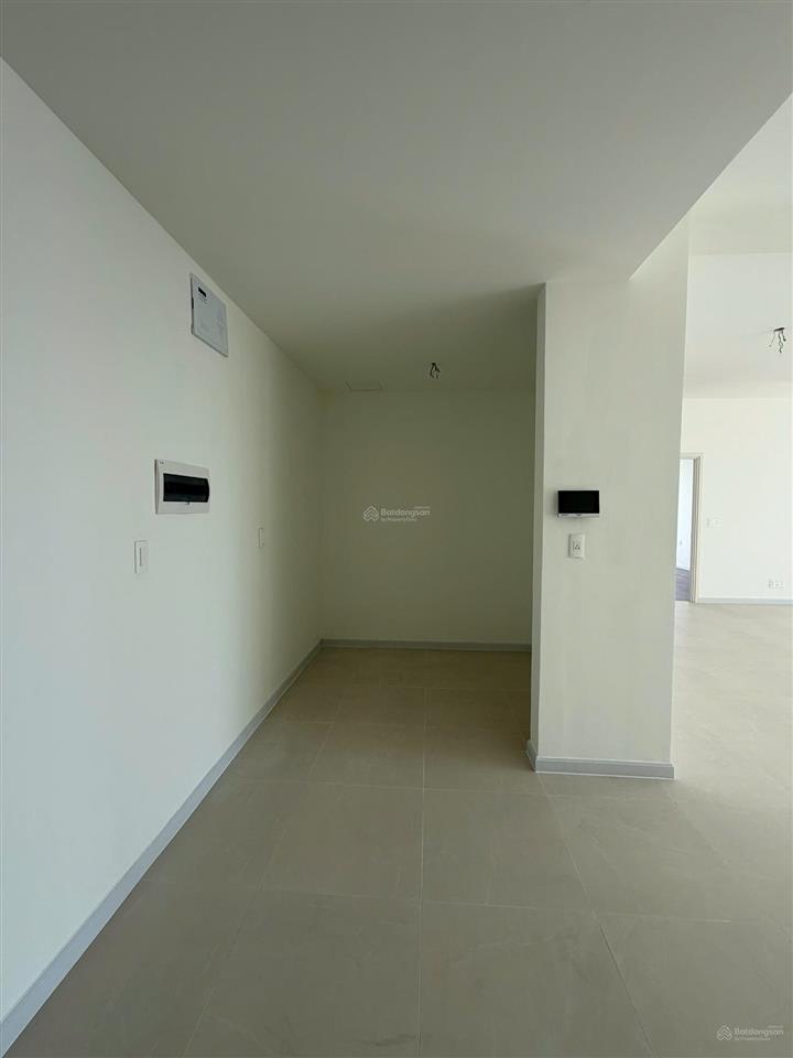 Căn hộ tầng cao  3pn,2wc  diện tích 152m2  view landmark  ascent lakeside, q7.