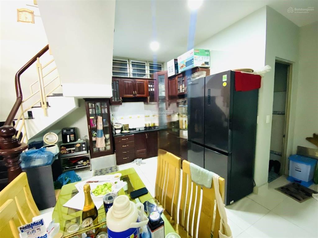 Giảm 1tỷ5 bán gấp nhà 3 tầng 71m2 hxh rộng 10m sát nhà ngay phan văn trị  chỉ 4,5 tỷ tl