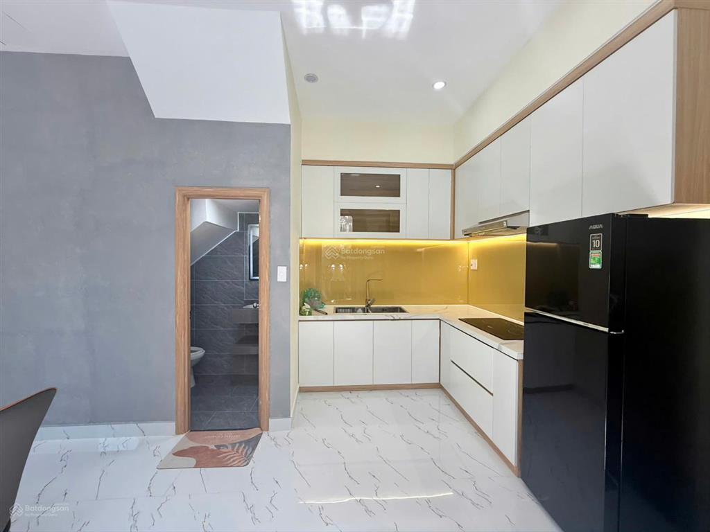 Hxh trước nhà 8m gần phạm văn đồng 52m2 vuông a4 2 tầng btct 3pn  full nội thất chỉ 7 tỷ 5 tl