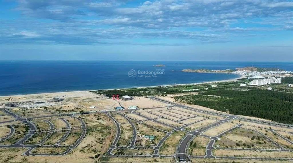 Cần bán nền đất biển quy nhơn, vị trí đẹp, cách biển 300m. 0986 289 ***