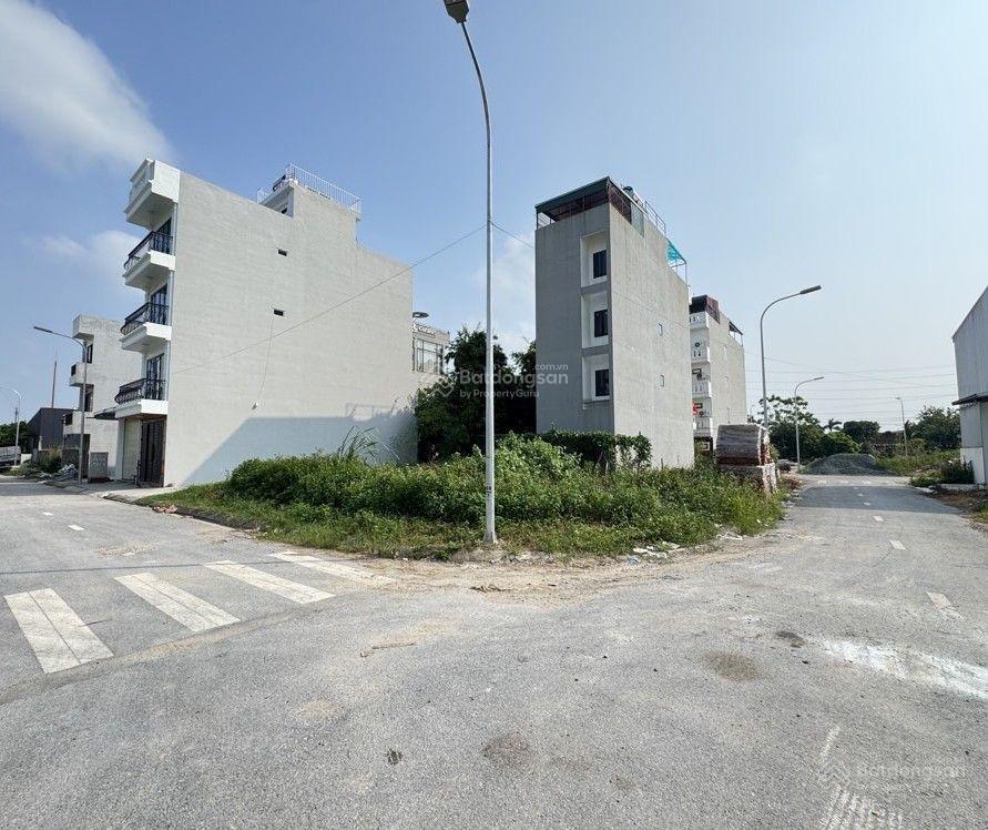 Mặt tiền 8m  giấc mơ của mọi nhà đầu tư!  cực phẩm đất dịch vụ trạm trôi 67,7m vuông đét