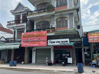 Chủ hạ giá 2 tỷ bán gấp nhà lầu ngay mặt tiền chợ 434 có kiot và 32 phòng trọ cho thuê giá đầu tư