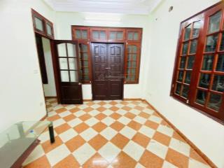 Nguyễn cảnh dị, hoàng mai lô góc oto tránh phù hợp vp cty, với dt 55m2/5tầng hơn 18tỷ, 0962 087 ***