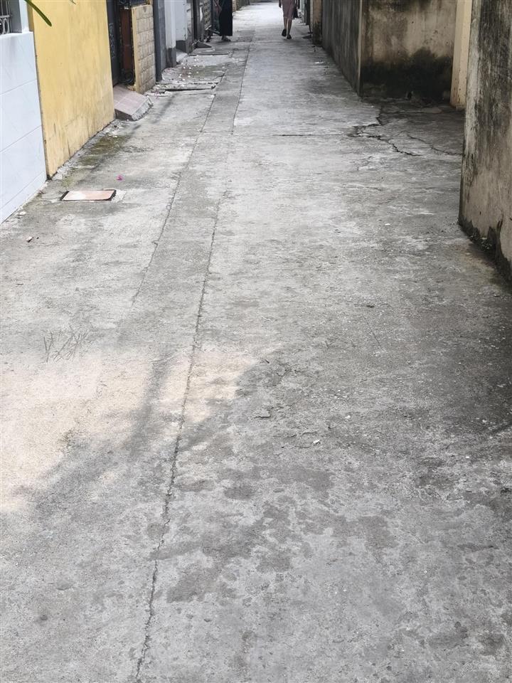 Kim giang ô tô đỗ với dt 42m2/6tầng 6ngủ, 2 thoáng hơn 8tỷ. nhà mình gần trường, chợ  0962 087 ***