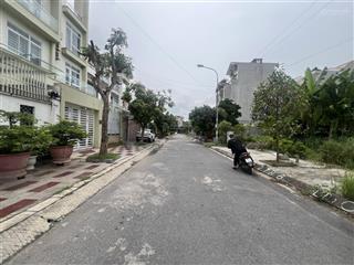 Thửa đất biệt thự vườn hồng siêu đẹp phân lô khu n10 không lỗi lầm, diện tích 150m2 ngang 7,5m