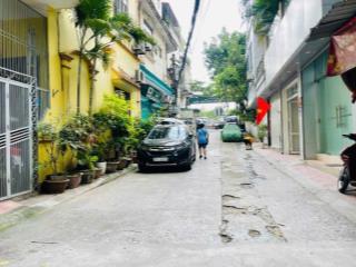 Bán nhà đào tấn ngõ thông  ô tô đỗ cửa giá chỉ 8,9 tỷ tl