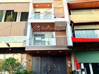 Bán nhà đường thông xe ôtô. đang cho thuê 22 triệu/tháng. nguyễn văn thủ  p. đakao  q. 1