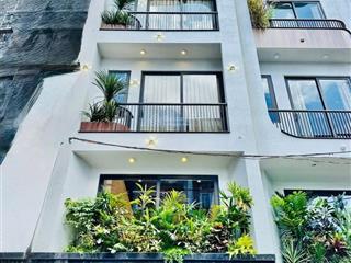 Tôi cần xoay tiền gấp muốn bán nhà sát bên quận1. bàn cờ  p.2  quận3. giá 3tỷ950 cho thuê 23tr/th
