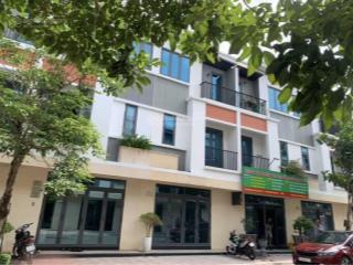 Tôi bán nhà ngộp 81m2/ cho thuê 36 triệu. trần nhật duật  tân định  quận 1 gần chợ tân định