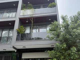 Cần bán nhà gần chợ thái bình nguyễn trãi nguyễn cư trinh quận1 giá 4tỷ100/72m2 cho thuê 31triệu