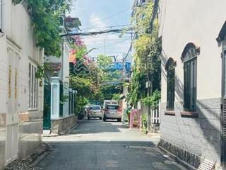 Tôi cần bán gấp nhà bên hùng vương p.9 q.5 cách chợ an đông giá ngộp 3tỷ050 đang cho thuê 17triêu