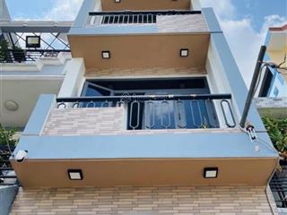 Chính chủ muốn bán nhà mới nằm gần chợ nguyễn văn trỗi. 82m2. đ. lê văn sỹ  p. 12  q. 3