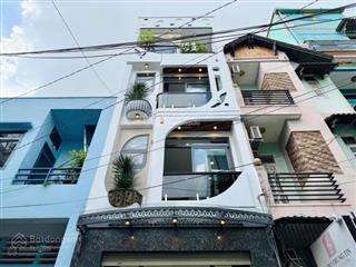 Tôi cần tiền bán nhà lê quang định p.14 bình thạnh, gần chợ bà chiểu. giá 3tỷ050 cho thuê 18tr