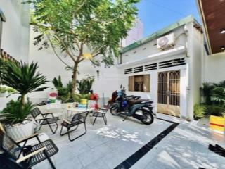 Lê hồng phong  p2  q. 5 đường thông xe ôtô, gần chấn thương chỉnh hình. cho thuê 17 triệu