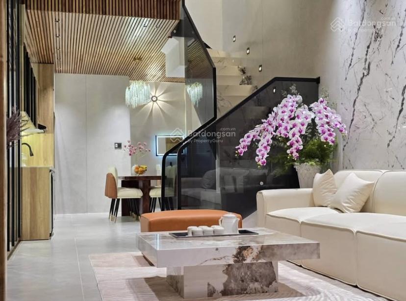 Nhà lê văn thọ  p14  gò vấp gần cv làng hoa, 5mx13,2m, lầu đúc, 4pn. giá 2tỷ860 cho thuê 18tr/th