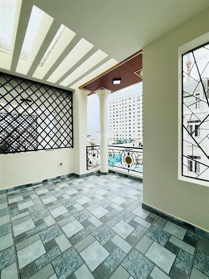 Bán nhà giá ngộp nhà diên hồng, bình thạnh giá 4,18tỷ/ 5,1mx12m. sổ sẵn hoàn công đầy đủ