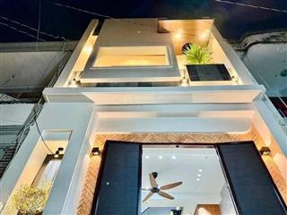 Mặt bằng kinh doanh đang cho thuê 16tr đường tạ uyên, quận 1  giá 4,09tỷ/ ngang 4,8m x dài 14m