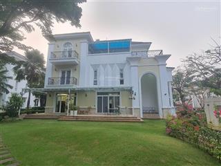 Căn góc mặt sông có công viên dọc bờ sông thoáng đẹp. bán 63 tỷ dt 323m2 biệt thự đơn lập