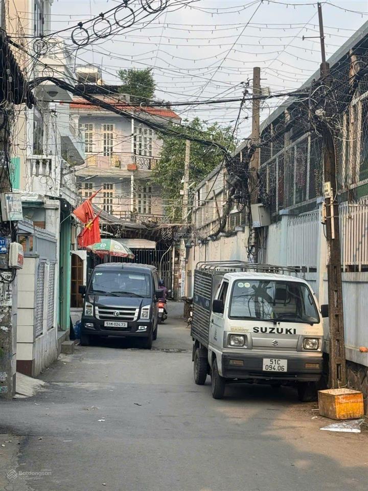 Lê đức thọ  5m x 23m  nhà c4 nát bán xác đất  hxh gần mt  8.99 tỷ