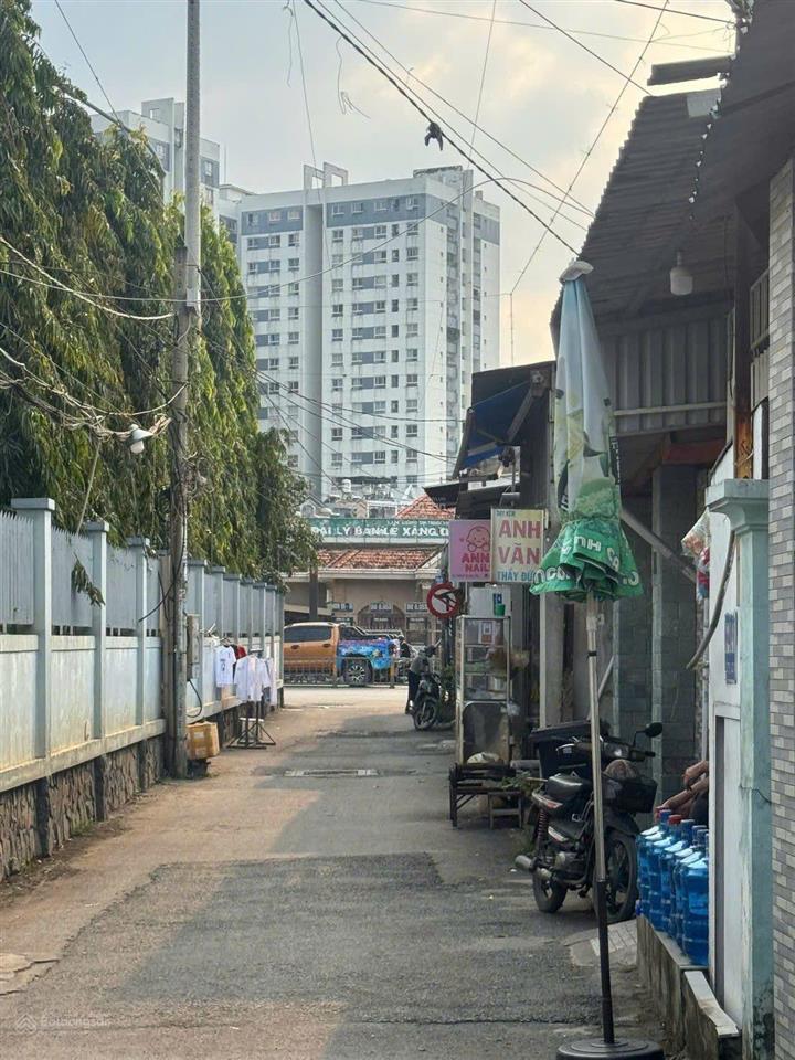 Lê đức thọ  5m x 23m  nhà c4 nát bán xác đất  hxh gần mt  8.99 tỷ