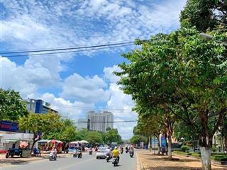 Bán nhanh lô đất cực phẩm 200m2 giá 1tỷ850 đối diện chợ long thành  đường lê duẩn gần bank acb