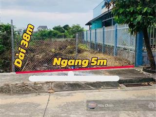 Chủ kẹt ngân hàng bán gấp đất ở tân an diện tích 190m2 giá 900 triệu full thổ cư shr