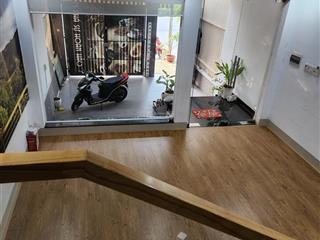 Cần cho thuê nhà kdc 6b intresco. dt 100m, nhà mới, đẹp, đường lớn. 4pn giá 19tr/th 0901 023 ***