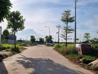 3tỷ25 có ngay lô đất 54m2 tại yên vinh  giáp sun group mê linh