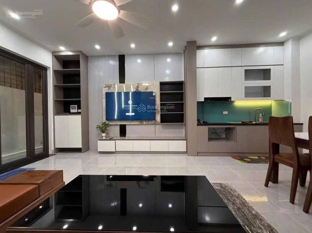 Bán nhà 5 tầng hoàng văn thái thanh xuân 43 m², mt 4.1 m, giá 9.5 tỷ, 2 mặt thoáng, khu quân đội