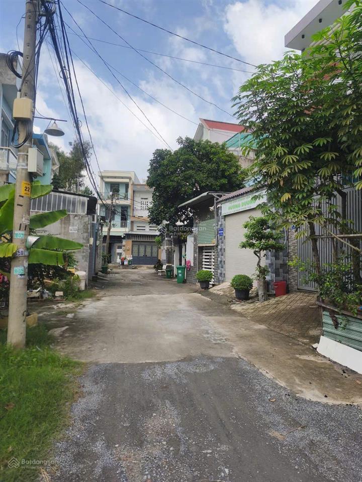 Chính chủ cần tiền cắt lỗ 300 triệu lô đất long thạnh mỹ quận 9 dt 71m2 mt 7m giá tl