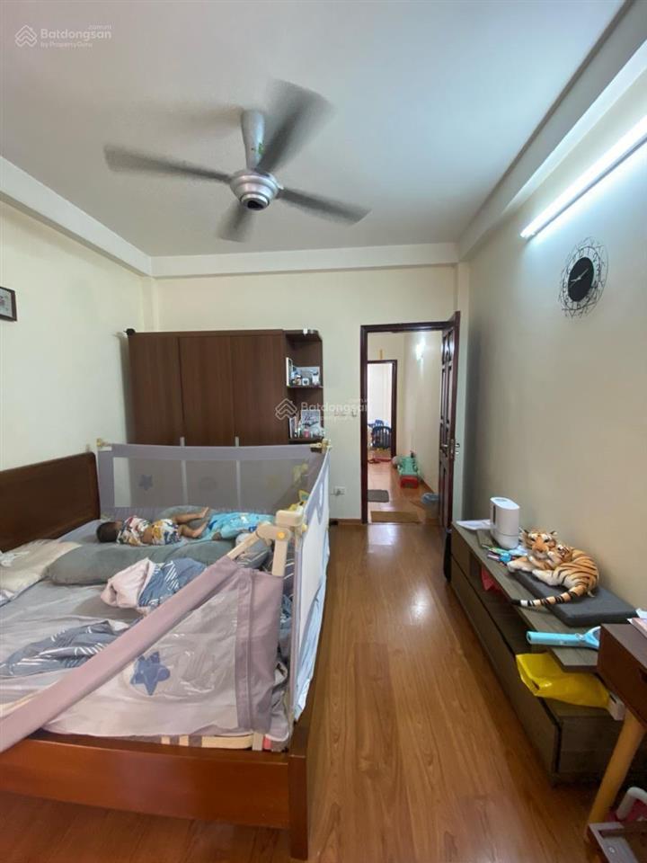 Lô góc dân xây, 20m ra ô tô, dt 22m2*5t, mt 4m, cực nông 50m ra mp, chào 5 tỷ