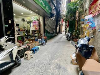 Lô góc ba gác phi, thông tứ phía cực gần phố dt 36m2, mt 4,1m, 7,7 tỷ ngọc khánh