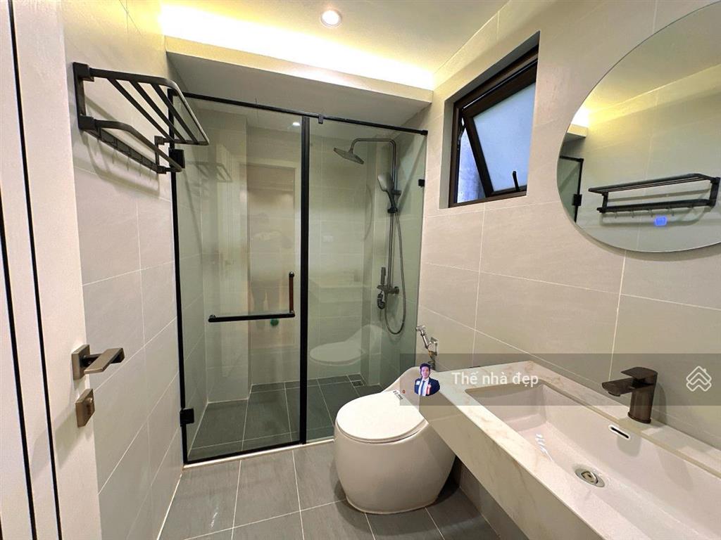 (giảm 1tỷ) 17.3 tỷ lê trọng tấn 52m2, ô tô đỗ cửa/vào nhà, kd cty, 5t, mt 4.5m, thông, sát phố, gấp